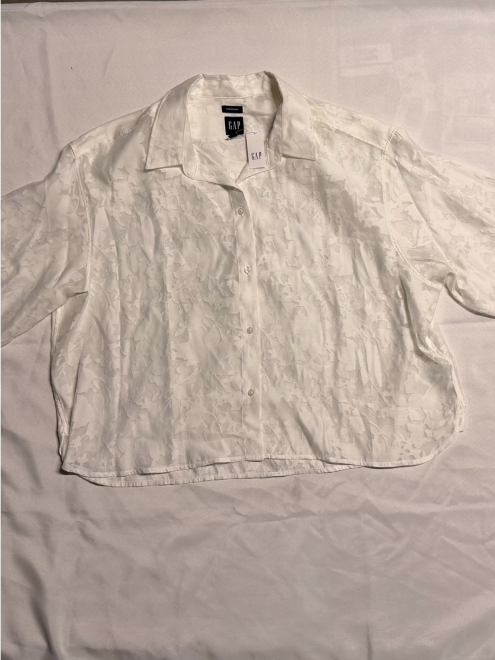 GAP White Cropped Jacquard Button-Up Shirt